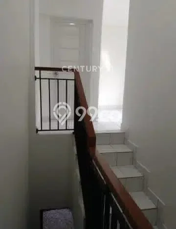 Dijual Rumah 3 Kamar Lokasi Strategis Bagus dan Strategis di Duren Sawit Dijual Rumah 3 Kamar Lokasi Strategis Bagus dan Strategis di Duren Sawit