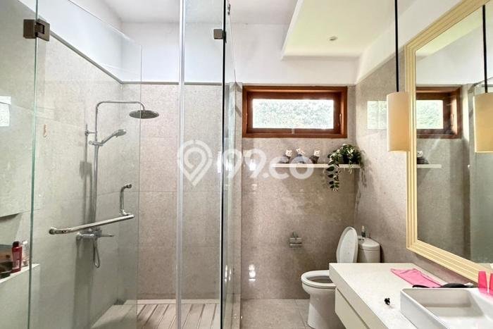 Hunian Mewah Dijual LT 936m2 di Jagakarsa, Jakarta Selatan Hunian Mewah Dijual LT 936m2 di Jagakarsa, Jakarta Selatan