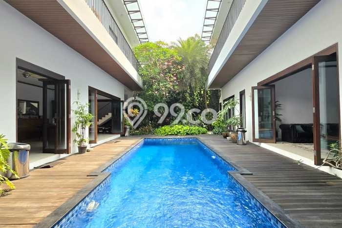 For Sale! Luxury House LT 539m2 Desain Elegan di Kemang For Sale! Luxury House LT 539m2 Desain Elegan di Kemang