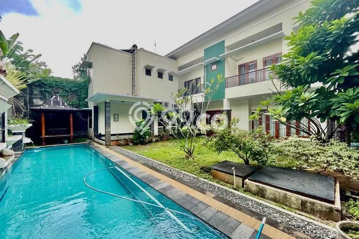 Best Deal Hunian Premium Ideal dan Luas di Menteng, Jakarta Pusat Best Deal Hunian Premium Ideal dan Luas di Menteng, Jakarta Pusat