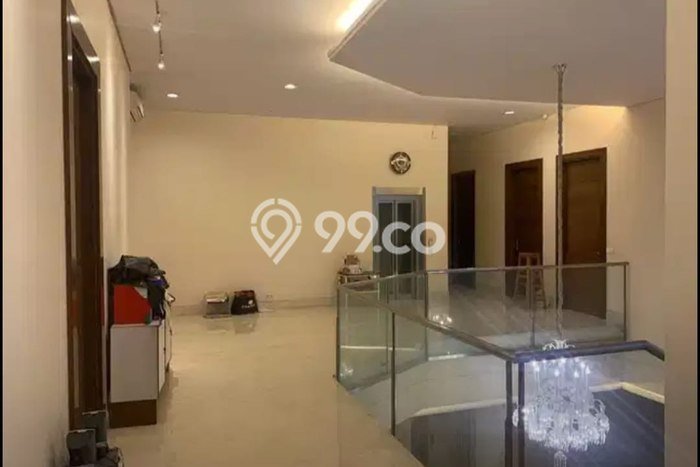 Hunian Ideal dengan LT 600m2 & LB 600m2 Disewakan di Pondok Indah Hunian Ideal dengan LT 600m2 & LB 600m2 Disewakan di Pondok Indah