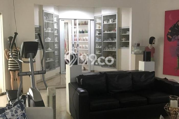 Siap Huni Hunian Elit 4 Kamar di Menteng Dekat ke Mana Saja Siap Huni Hunian Elit 4 Kamar di Menteng Dekat ke Mana Saja