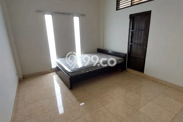 Rumah Sewa Jakarta Timur LT 613m2 LB 258m2 Kawasan Rawamangun Rumah Sewa Jakarta Timur LT 613m2 LB 258m2 Kawasan Rawamangun