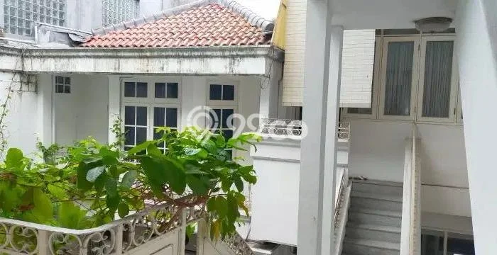 Disewakan Rumah Modern di Menteng Harga Rp 1,5 Miliar/ Tahun Disewakan Rumah Modern di Menteng Harga Rp 1,5 Miliar/ Tahun