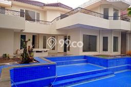 Disewakan Rumah Modern di Menteng Harga Rp 1,8 Miliar/ Tahun Disewakan Rumah Modern di Menteng Harga Rp 1,8 Miliar/ Tahun