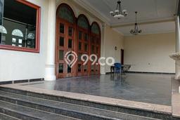 Disewakan Hunian Premium dengan 5 KT & 5 KM di Jakarta Selatan Disewakan Hunian Premium dengan 5 KT & 5 KM di Jakarta Selatan