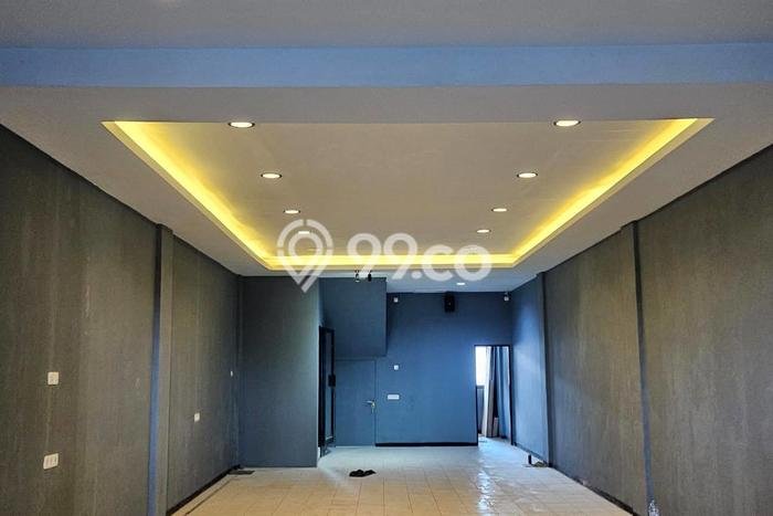 Ruko Disewa di Surabaya dengan LB 300m2 Area Komersial Ramai Ruko Disewa di Surabaya dengan LB 300m2 Area Komersial Ramai