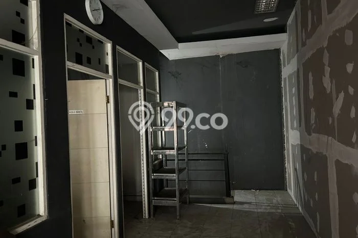 Dijual Ruko Kawasan Manukan, Luas 102m2m², Area Bisnis, Akses Mudah Dijual Ruko Kawasan Manukan, Luas 102m2m², Area Bisnis, Akses Mudah
