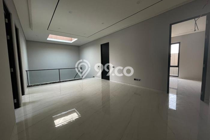 Dijual Rumah Luas Elegan Dengan View Eksklusif di Citraland, Surabaya Dijual Rumah Luas Elegan Dengan View Eksklusif di Citraland, Surabaya