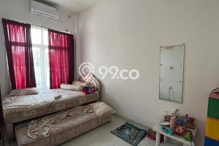 Jual Rumah Favorit Siap Huni LB 150m2 di Rungkut, Surabaya Jual Rumah Favorit Siap Huni LB 150m2 di Rungkut, Surabaya