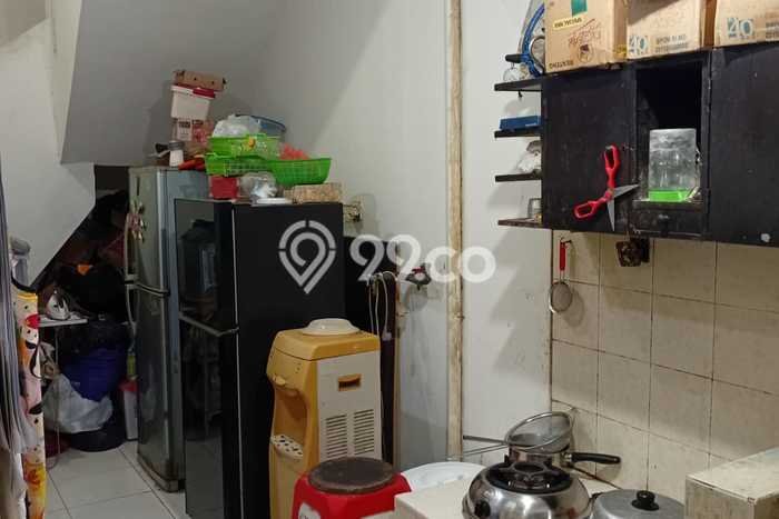 Rumah Strategis Modern Lb 180m2 di Sukolilo, Surabaya Rumah Strategis Modern Lb 180m2 di Sukolilo, Surabaya