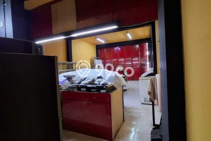 Ruko Bagus Dijual LB 215m2 Lokasi Strategis Yogyakarta Area Cocok untuk Berbisnis Ruko Bagus Dijual LB 215m2 Lokasi Strategis Yogyakarta Area Cocok untuk Berbisnis