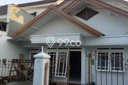 Rumah Kontrakan Surabaya LT 140m2 LB 120m2 Area Waru Rumah Kontrakan Surabaya LT 140m2 LB 120m2 Area Waru