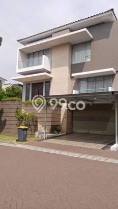Jual Cepat Rumah LT 240m² / LB 480m² di Kawasan Komersial Pantai Indah Kapuk, Jakarta Utara Jual Cepat Rumah LT 240m² / LB 480m² di Kawasan Komersial Pantai Indah Kapuk, Jakarta Utara