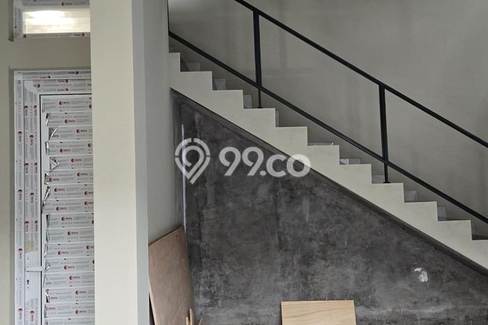 Rumah Mewah LB 154m2 Siap Pakai Desain Elegan di Villa Melati Mas, Tangerang Selatan Rumah Mewah LB 154m2 Siap Pakai Desain Elegan di Villa Melati Mas, Tangerang Selatan