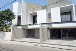 Rumah Lingkungan Asri kawasan Bandung Kota, Bandung, LT 108m² Bangunan 135m² Rumah Lingkungan Asri kawasan Bandung Kota, Bandung, LT 108m² Bangunan 135m²