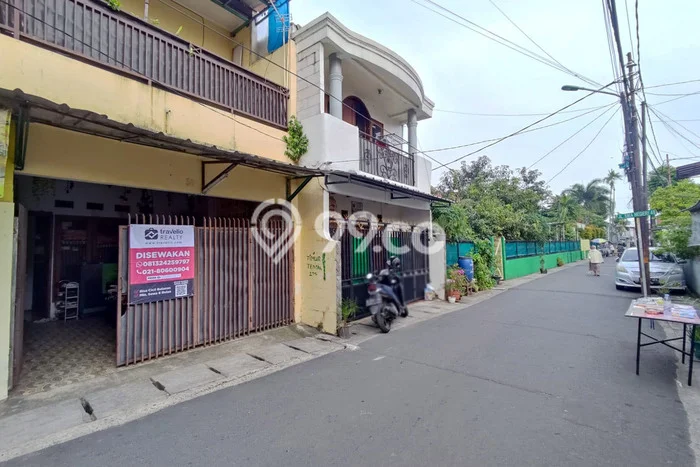 Lokasi terbaik! Rumah siap pakai dikontrakkan di Makasar LB 172m2 Lokasi terbaik! Rumah siap pakai dikontrakkan di Makasar LB 172m2