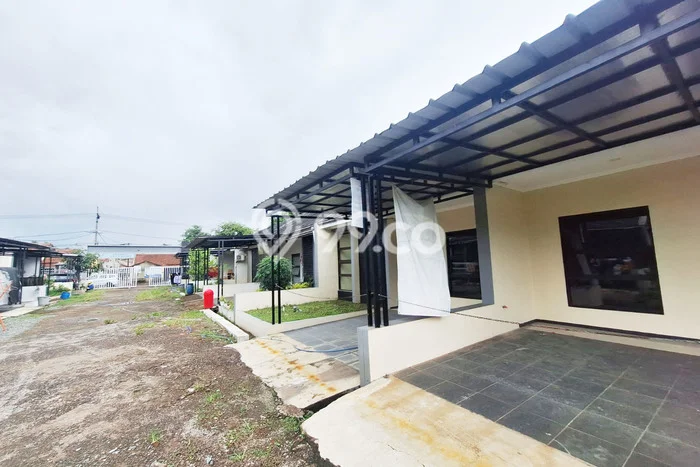 Disewakan Cepat Rumah Kondisi Bagus di Kawasan Sukasari, Bandung Disewakan Cepat Rumah Kondisi Bagus di Kawasan Sukasari, Bandung