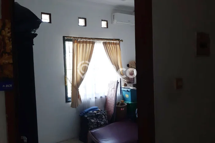 Disewakan! Rumah 4 Kamar Tidur &
3 Kamar Mandi di Gandul, Depok Disewakan! Rumah 4 Kamar Tidur &
3 Kamar Mandi di Gandul, Depok