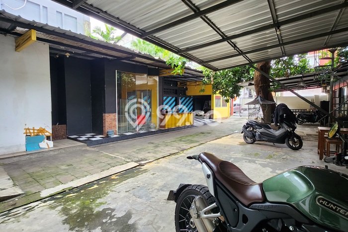 Komersial Bagus Dijual LB 375m2 Lokasi Strategis Jakarta Selatan Area Cocok untuk Bisnis Komersial Bagus Dijual LB 375m2 Lokasi Strategis Jakarta Selatan Area Cocok untuk Bisnis