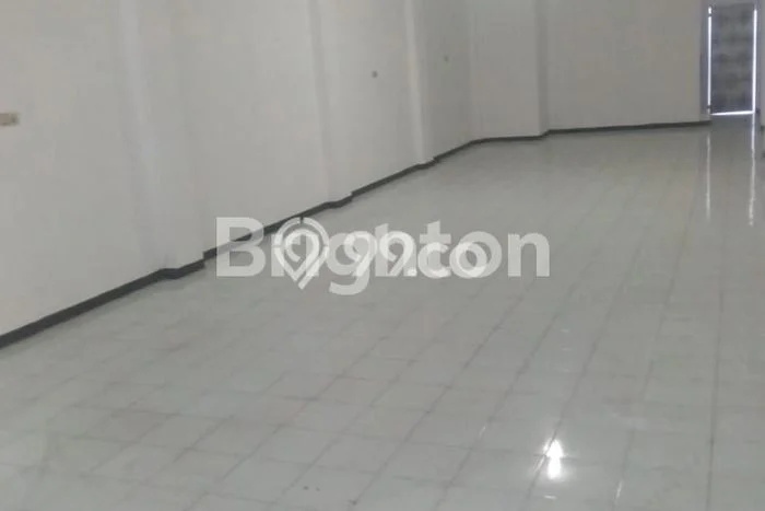 Unit Komersial Disewakan di Surabaya Kawasan Strategis Harga Kompetitif Unit Komersial Disewakan di Surabaya Kawasan Strategis Harga Kompetitif