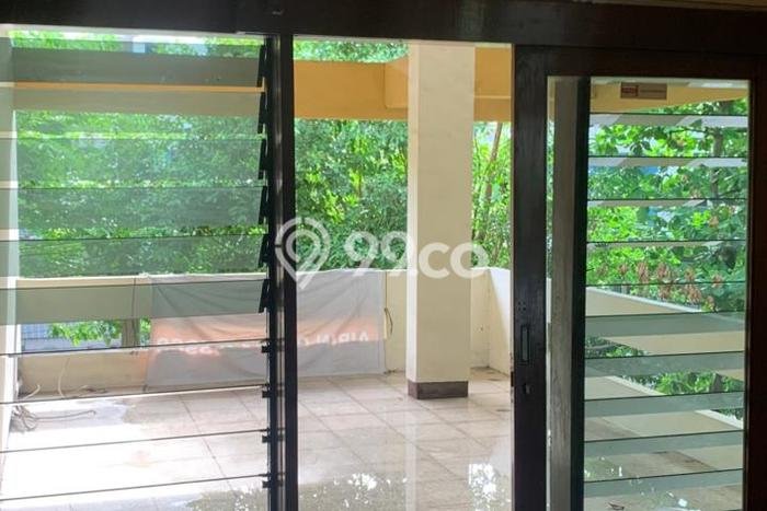 Lokasi terbaik! Rumah siap huni disewakan di Tegalsari LB 430m2 Lokasi terbaik! Rumah siap huni disewakan di Tegalsari LB 430m2