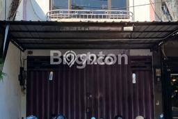 Disewakan Ruko di Pusat Kota Surabaya Ramai Strategis Disewakan Ruko di Pusat Kota Surabaya Ramai Strategis