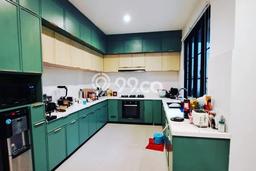 Rumah Elite FULL FURNISHED MEWAH Rumah Elite FULL FURNISHED MEWAH