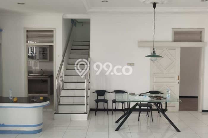 For Sale Rumah Elit Exclusive di Banyumanik, Semarang For Sale Rumah Elit Exclusive di Banyumanik, Semarang