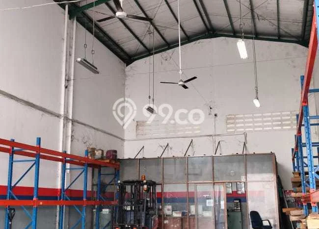 Unit Gudang Dijual di Jakarta Barat LT 234m2 & LB 202m2 Unit Gudang Dijual di Jakarta Barat LT 234m2 & LB 202m2