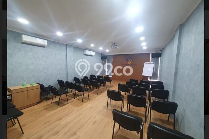 Ruko Kawasan Premium di , Luas 170m2m², Jalan Utama Ruko Kawasan Premium di , Luas 170m2m², Jalan Utama