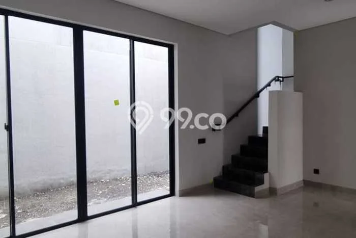 Rumah Kontrakan Surabaya LT 105m2 LB 149m2 Area Citraland Rumah Kontrakan Surabaya LT 105m2 LB 149m2 Area Citraland