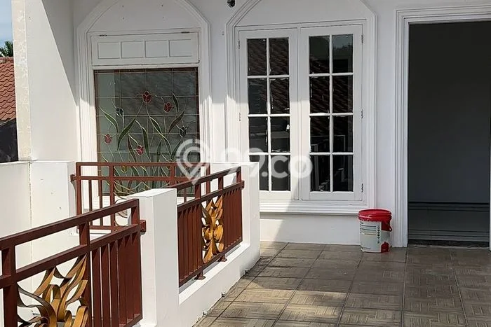 Rumah Sewa Jakarta Timur LT 214m2 LB 300m2 Kawasan Citra Grand Rumah Sewa Jakarta Timur LT 214m2 LB 300m2 Kawasan Citra Grand