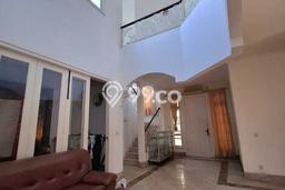 Rumah Mewah LB 250m2 Siap Huni Desain Elegan di Legenda Wisata, Jakarta Timur Rumah Mewah LB 250m2 Siap Huni Desain Elegan di Legenda Wisata, Jakarta Timur