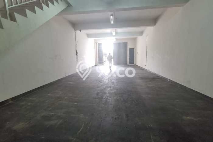 Gudang untuk Disewa di Pusat Bekasi Luas Bangunan 217m2 Gudang untuk Disewa di Pusat Bekasi Luas Bangunan 217m2