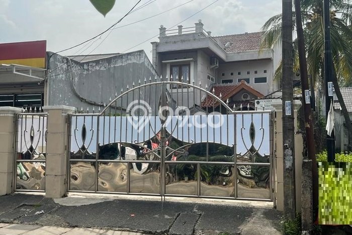 Siap Huni Rumah Mewah 6 Kamar di Ciledug Dekat ke Mana Pun Siap Huni Rumah Mewah 6 Kamar di Ciledug Dekat ke Mana Pun