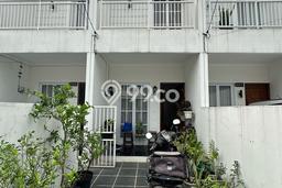 Rumah Strategis Minimalis Lb 75m2 di Ciputat Timur, Tangerang Selatan Rumah Strategis Minimalis Lb 75m2 di Ciputat Timur, Tangerang Selatan