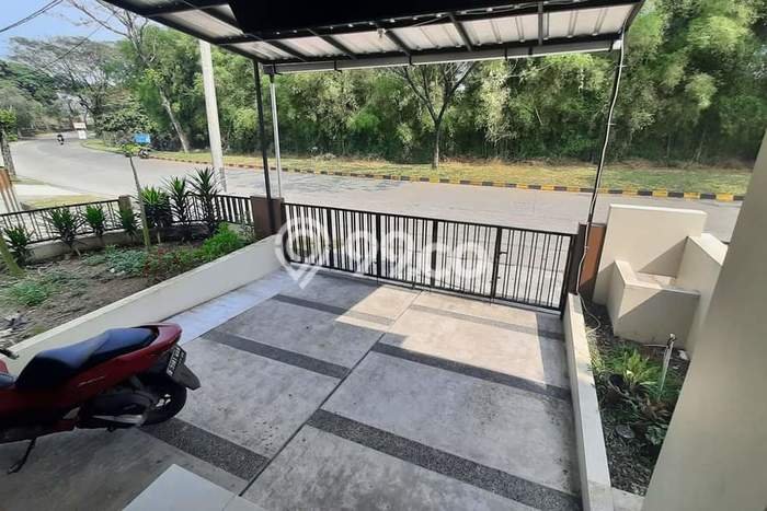 Rumah Modern 2 KT di Ciater Tangerang Rumah Modern 2 KT di Ciater Tangerang