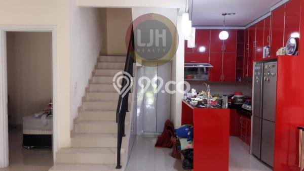 Dijual Rumah Luas Elegan Dengan View Eksklusif di Jaka Setia, Bekasi Dijual Rumah Luas Elegan Dengan View Eksklusif di Jaka Setia, Bekasi