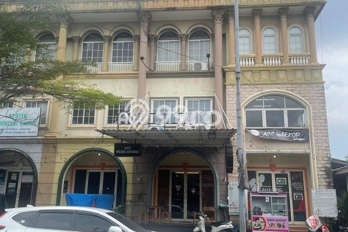 Disewakan Ruko di Pusat Kota Bekasi Ramai Strategis Disewakan Ruko di Pusat Kota Bekasi Ramai Strategis