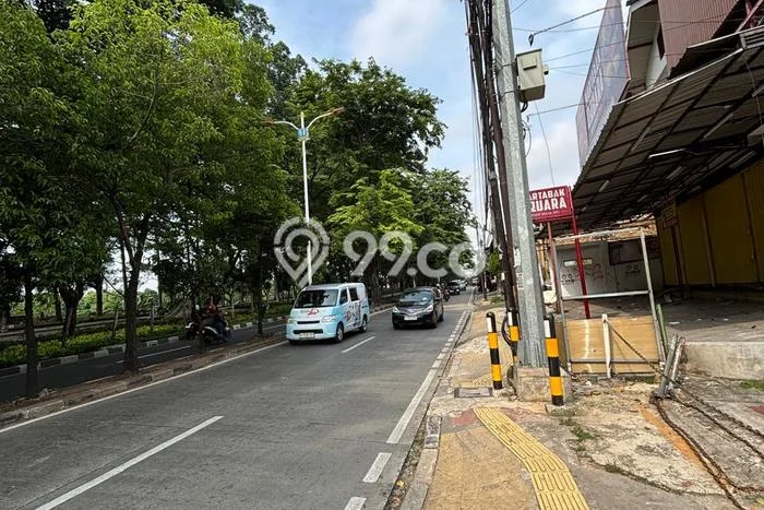 Ruko disewakan di Duren Sawit Jakarta Timur dengan luas bangunan 300m2 Ruko disewakan di Duren Sawit Jakarta Timur dengan luas bangunan 300m2