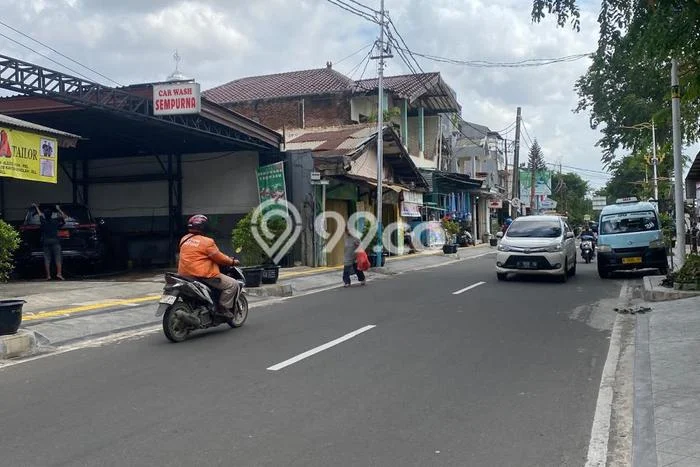 Area Strategis! Disewakan Ruko Lokasi Duren Sawit, Jakarta Timur Cocok untuk Bisnis Area Strategis! Disewakan Ruko Lokasi Duren Sawit, Jakarta Timur Cocok untuk Bisnis