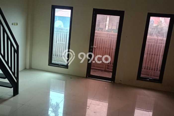 Ruko disewakan lokasi strategis Duren Sawit Jakarta Timur 90m2 Ruko disewakan lokasi strategis Duren Sawit Jakarta Timur 90m2