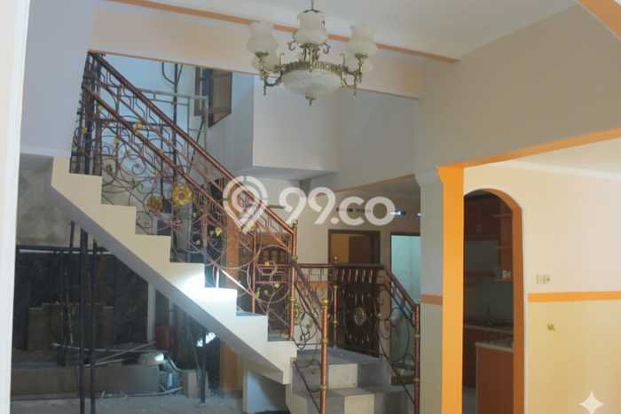 Jual Rumah Mewah Elegan Dengan View Cantik di Galaxy, Bekasi Jual Rumah Mewah Elegan Dengan View Cantik di Galaxy, Bekasi