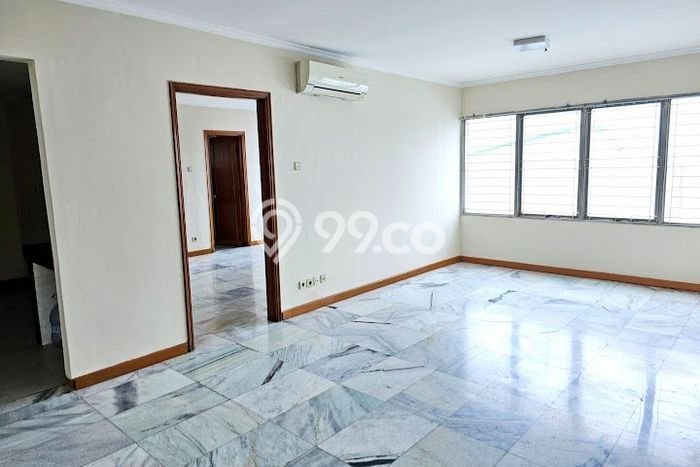 Apartemen Disewakan 3 Kamar Murah Siap Huni di Jakarta Utara, Luas 125m2 Apartemen Disewakan 3 Kamar Murah Siap Huni di Jakarta Utara, Luas 125m2