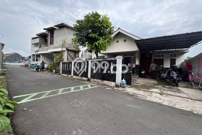 Hunian Cantik Modern Lb 90m2 di Ngaglik, Sleman Hunian Cantik Modern Lb 90m2 di Ngaglik, Sleman