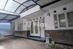 Disewakan! Rumah 4 Kamar Tidur &
3 Kamar Mandi di Pajajaran, Bandung Disewakan! Rumah 4 Kamar Tidur &
3 Kamar Mandi di Pajajaran, Bandung
