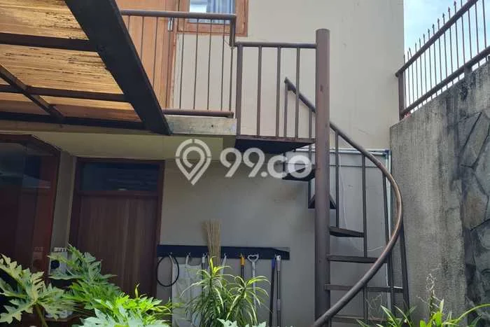 Rumah Luxury Modern Tanpa Renovasi di Sayap Dago Bandung Rumah Luxury Modern Tanpa Renovasi di Sayap Dago Bandung