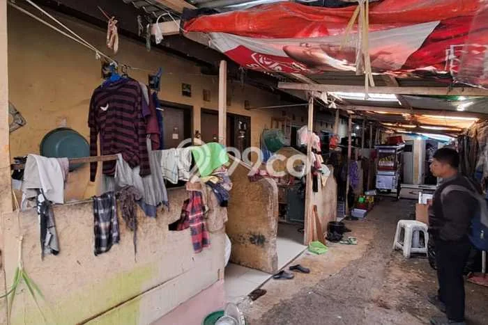 Kost Dijual Lokasi Cimahi Tengah, Cimahi, Spesifikasi 6 Kamar Tidur dan Luas 122m2 Kost Dijual Lokasi Cimahi Tengah, Cimahi, Spesifikasi 6 Kamar Tidur dan Luas 122m2