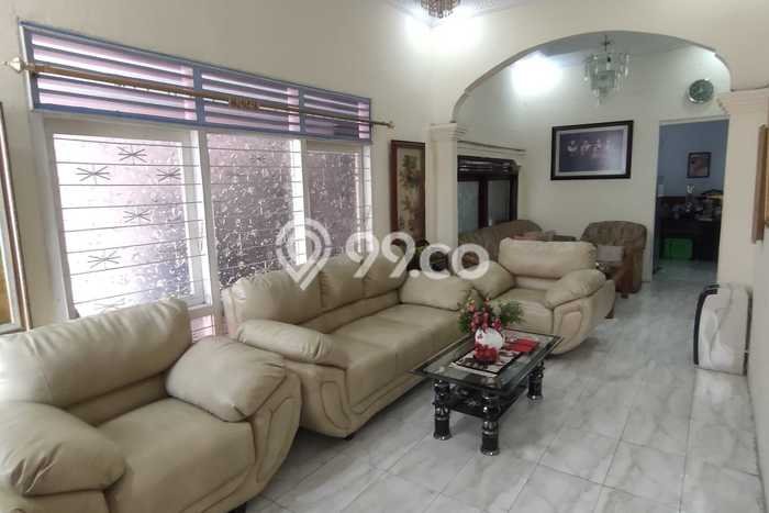 Hunian Elit LB 245m2 Siap Pakai Desain Elegan di Klender, Jakarta Timur Hunian Elit LB 245m2 Siap Pakai Desain Elegan di Klender, Jakarta Timur
